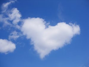 ハートの雲