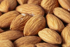 アーモンド